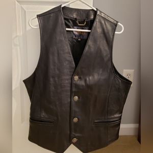 Never been worn Men's Premier brand fully lined leather vest - Size L.